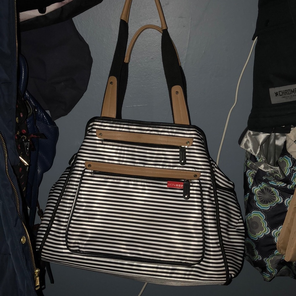 Skip hop grand central